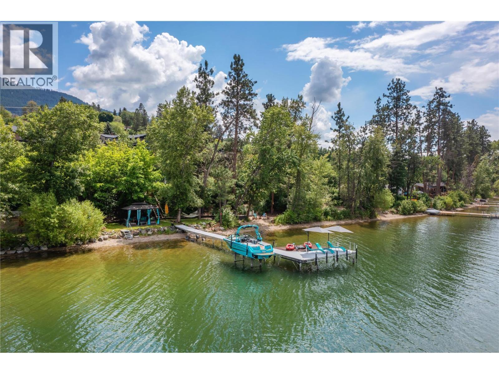 4511 Crawford Road. Lake Country, British Columbia