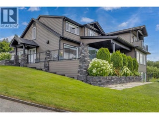 4511 Crawford Road. Lake Country, British Columbia