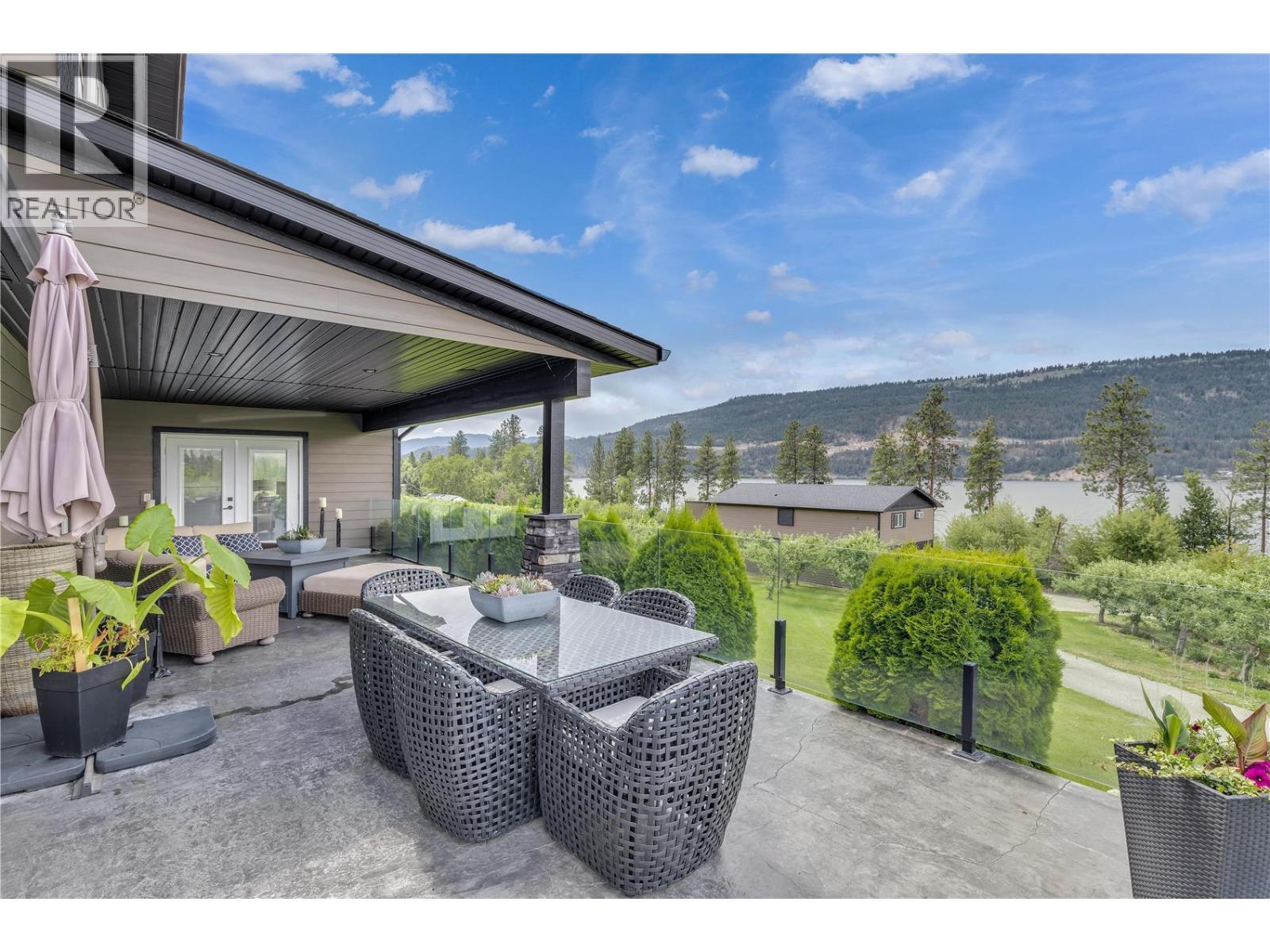 4511 Crawford Road. Lake Country, British Columbia
