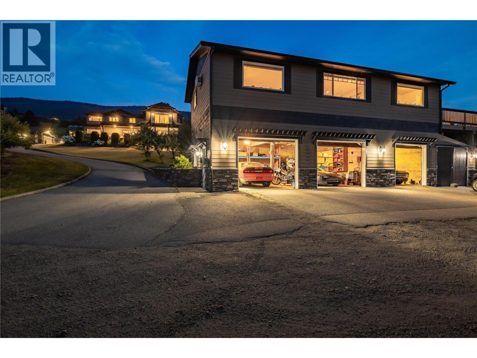 4511 Crawford Road. Lake Country, British Columbia