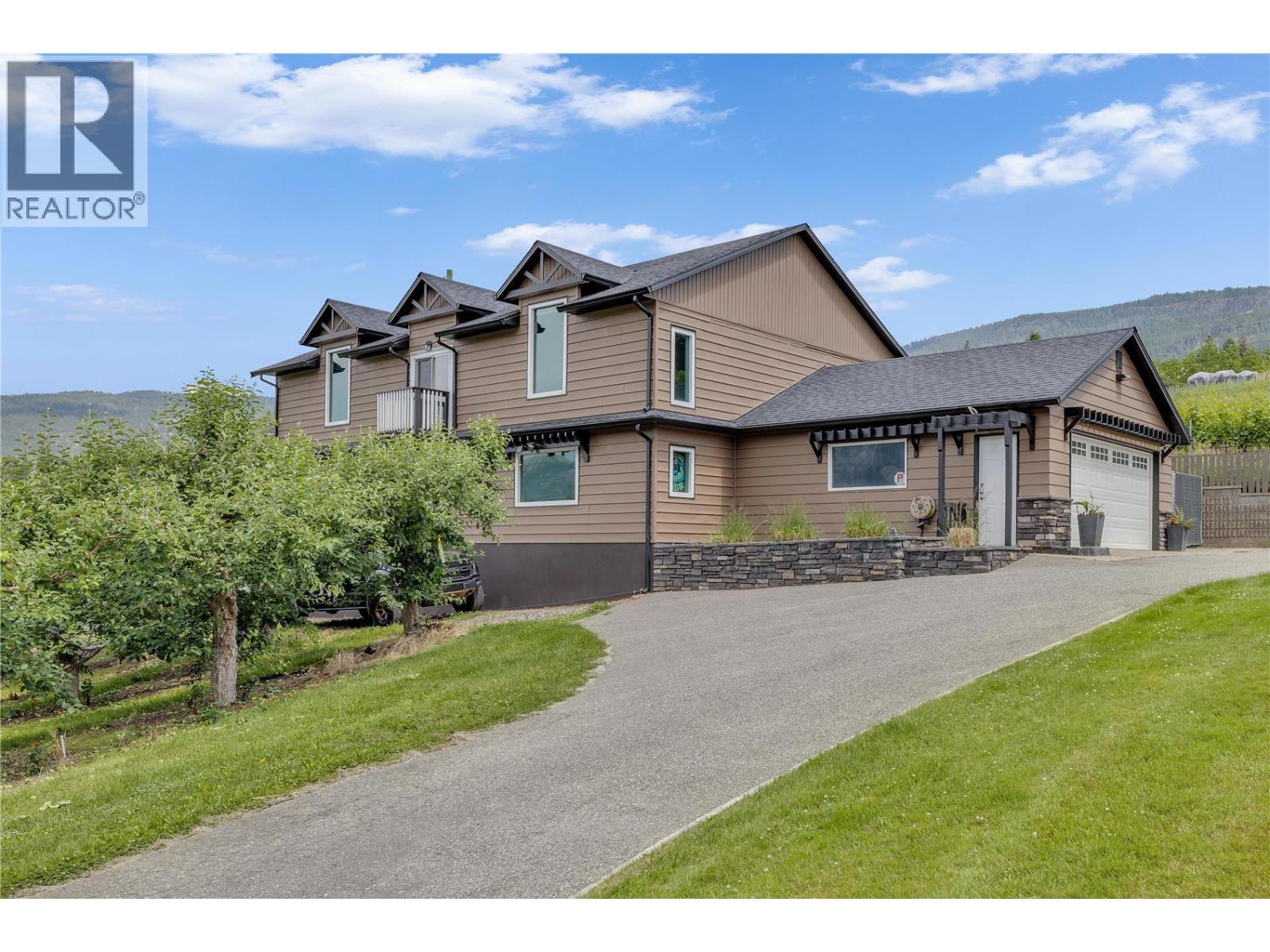4511 Crawford Road. Lake Country, British Columbia