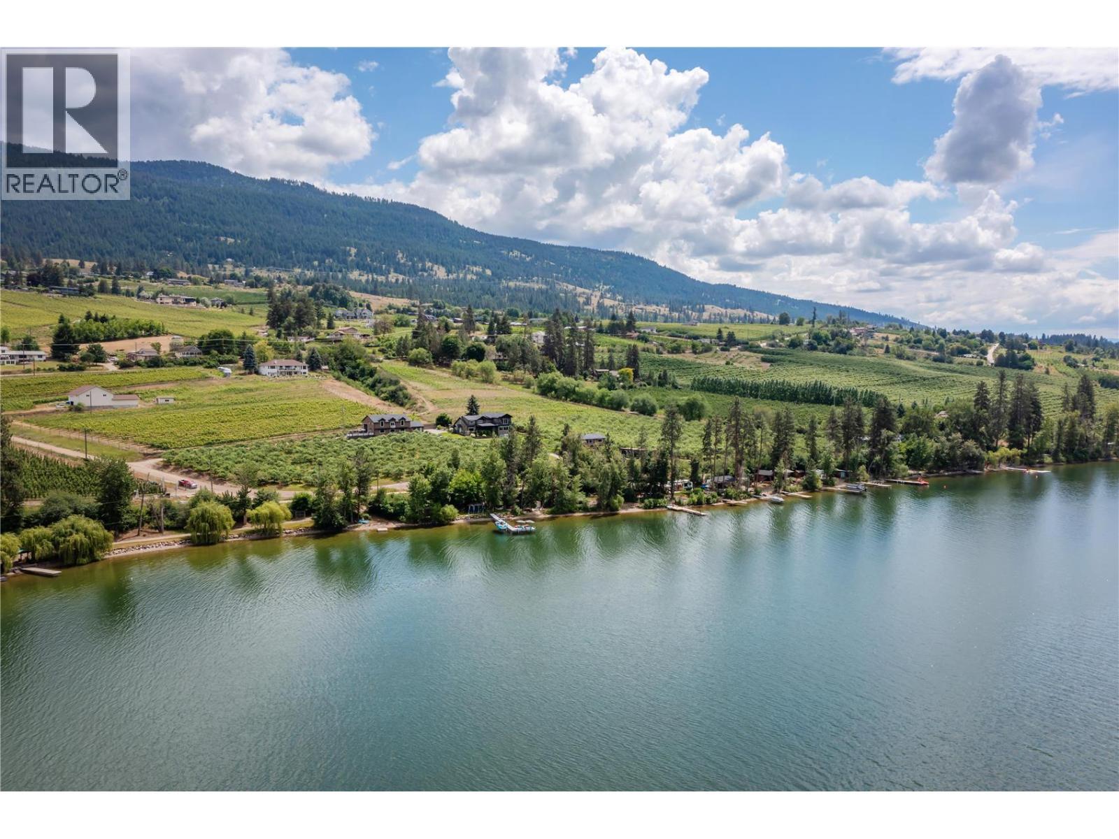 4511 Crawford Road. Lake Country, British Columbia