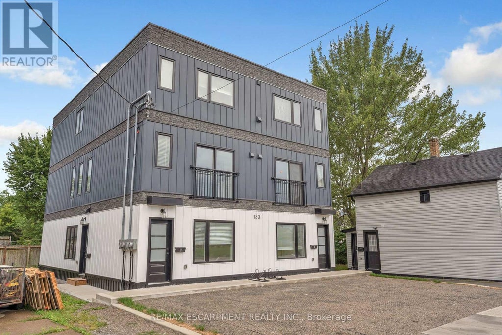 A - 133 Durham Street, Port Colborne (east Village)