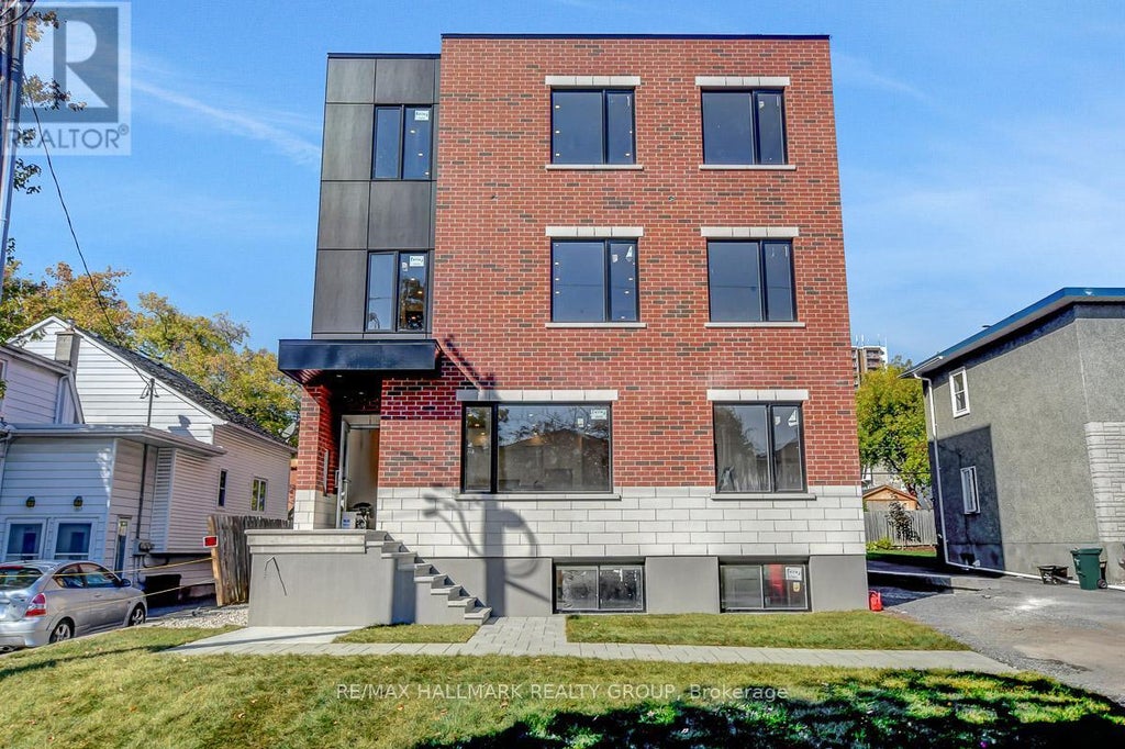 2 - 199 Columbus Avenue, Ottawa