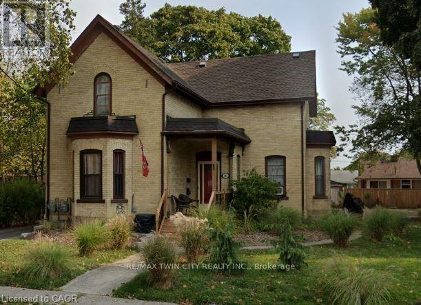 A - 141 Laurel Street, Cambridge