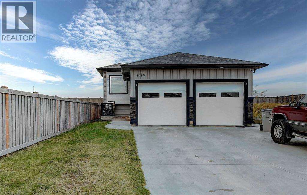 8090 91 Street, Grande Prairie