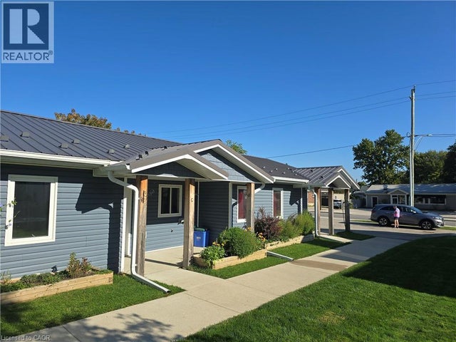 46 Elora Street S, Clifford