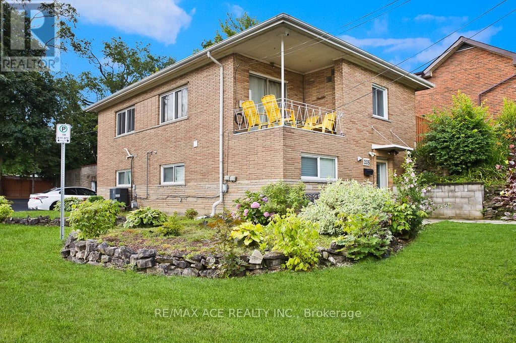 Main - 205 Emerson Street, Hamilton (ainslie Wood)