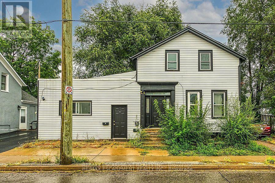 43 Centre Street, St. Catharines (downtown)