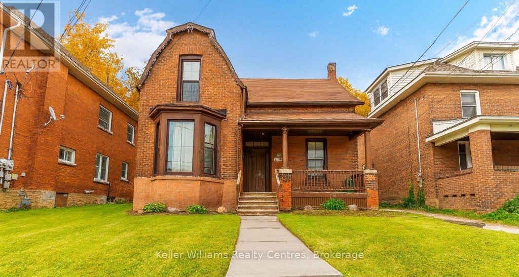 1379 3rd Avenue E, Owen Sound