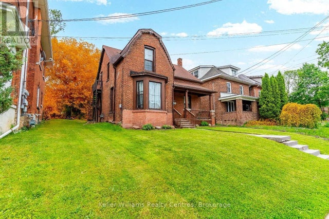 1379 3rd Avenue E, Owen Sound