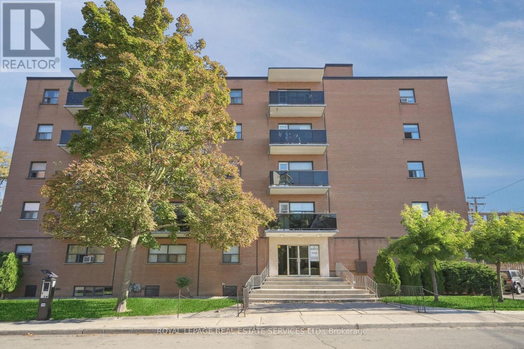 107 - 7 Helene Street N, Mississauga (port Credit)