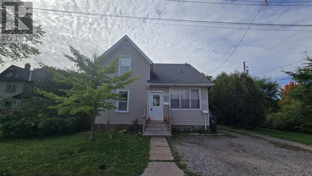 4 Lansdowne Avenue, Sault Ste. Marie
