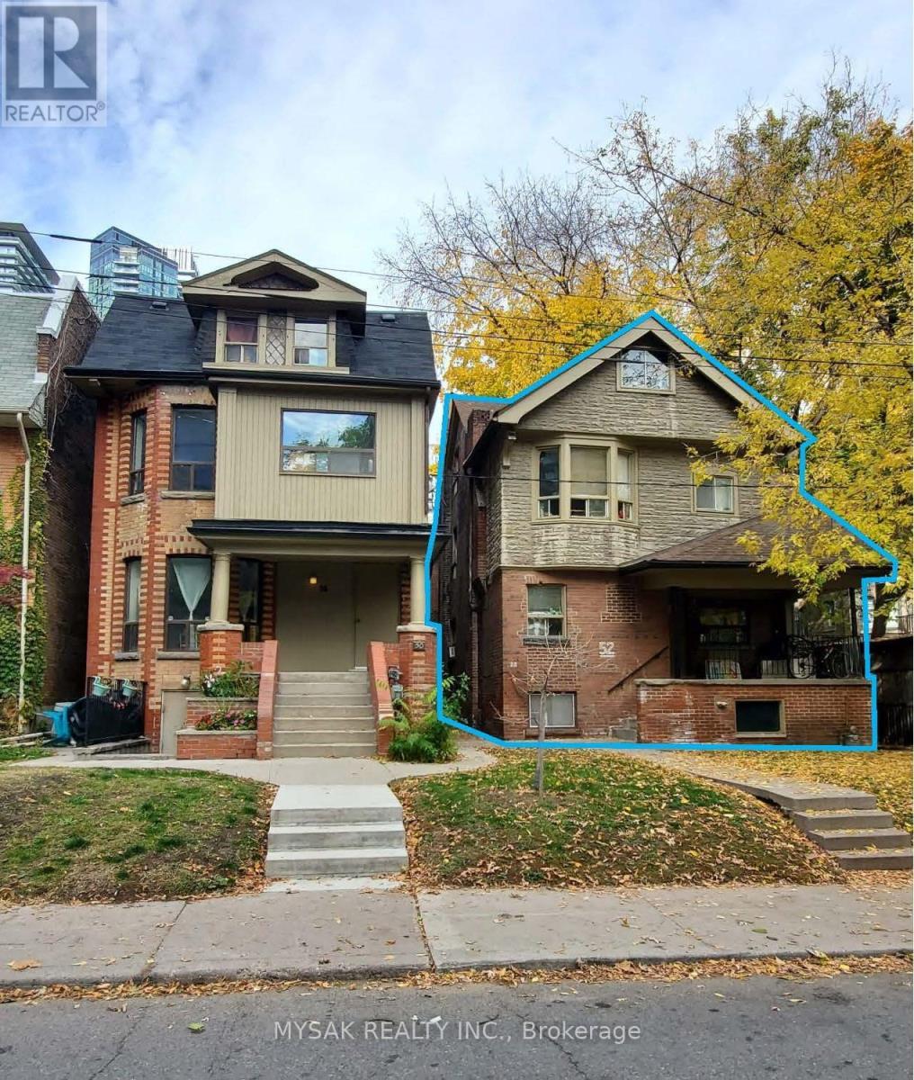 52 Dundonald Street, Toronto (church-Yonge Corridor)