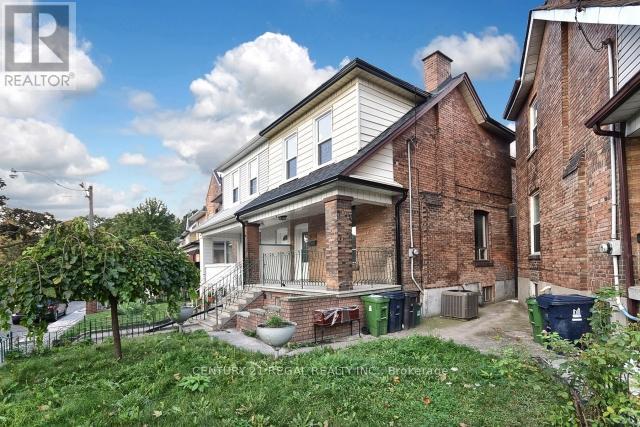 300 Montrose Avenue, Toronto (palmerston-Little Italy)