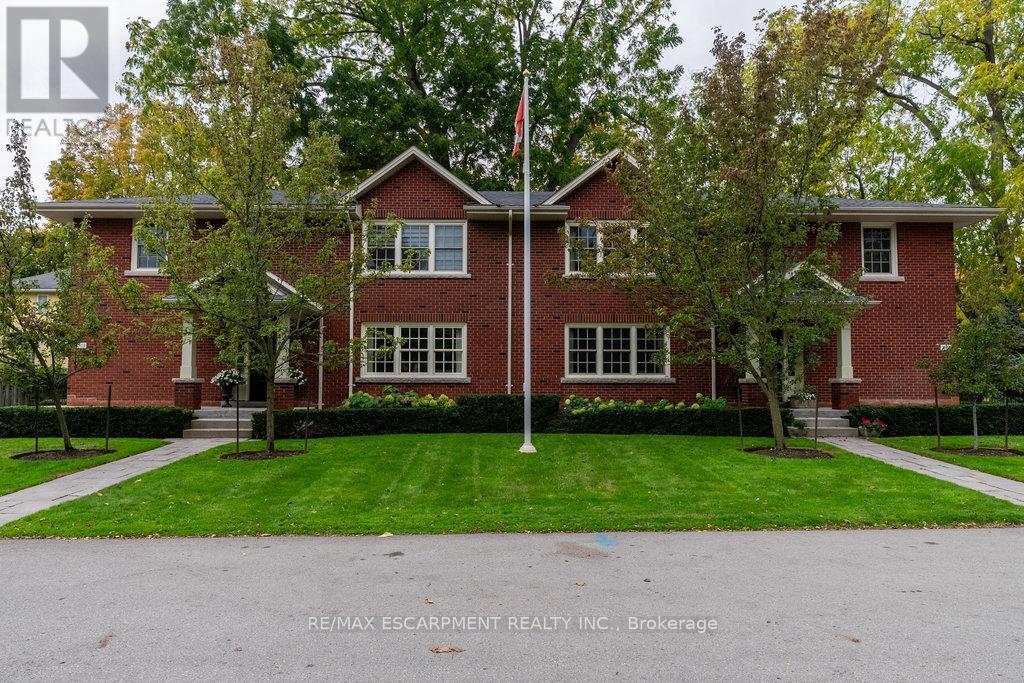 232 Street Paul Street, Burlington (brant)