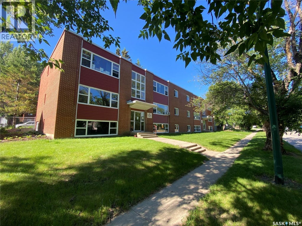 35 19th Street E, Prince Albert