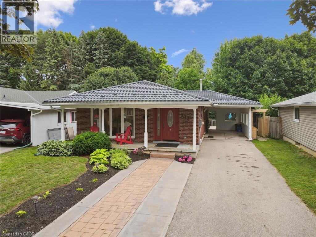 357 Grangewood Drive, Waterloo