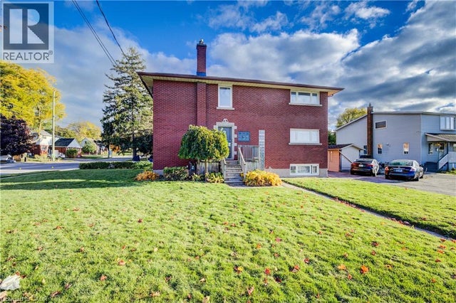 263 Highland Road W, Kitchener