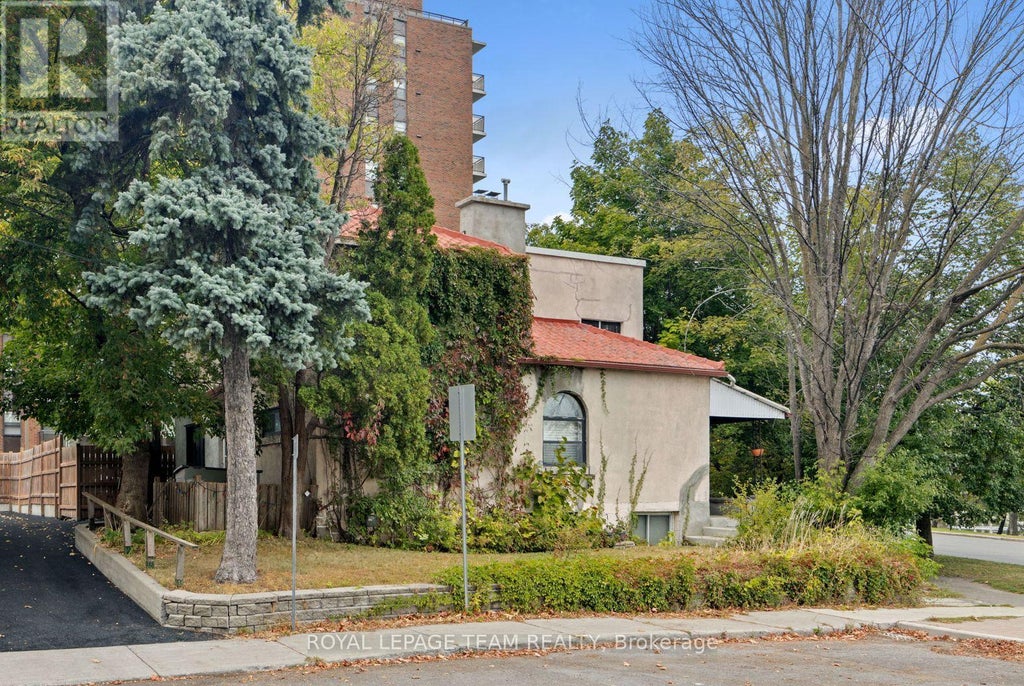 334 Queen Elizabeth Drive, Ottawa