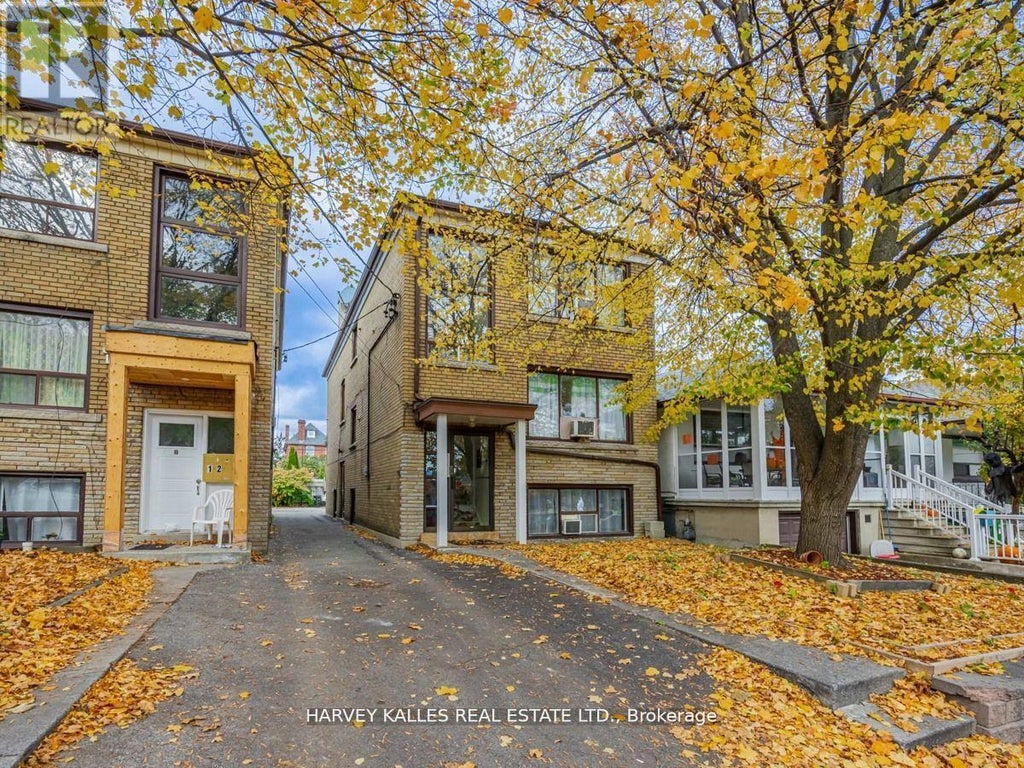 6 Carrington Avenue, Toronto (caledonia-Fairbank)