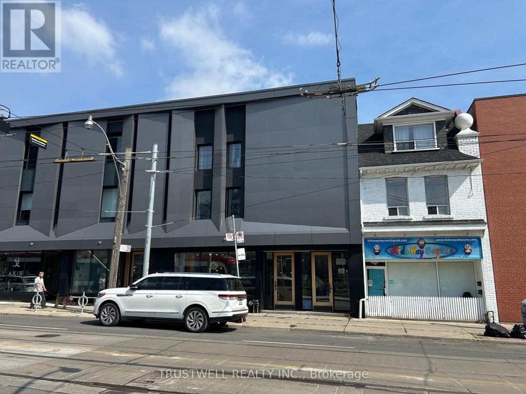 4 - 373 Broadview Avenue, Toronto (north Riverdale)