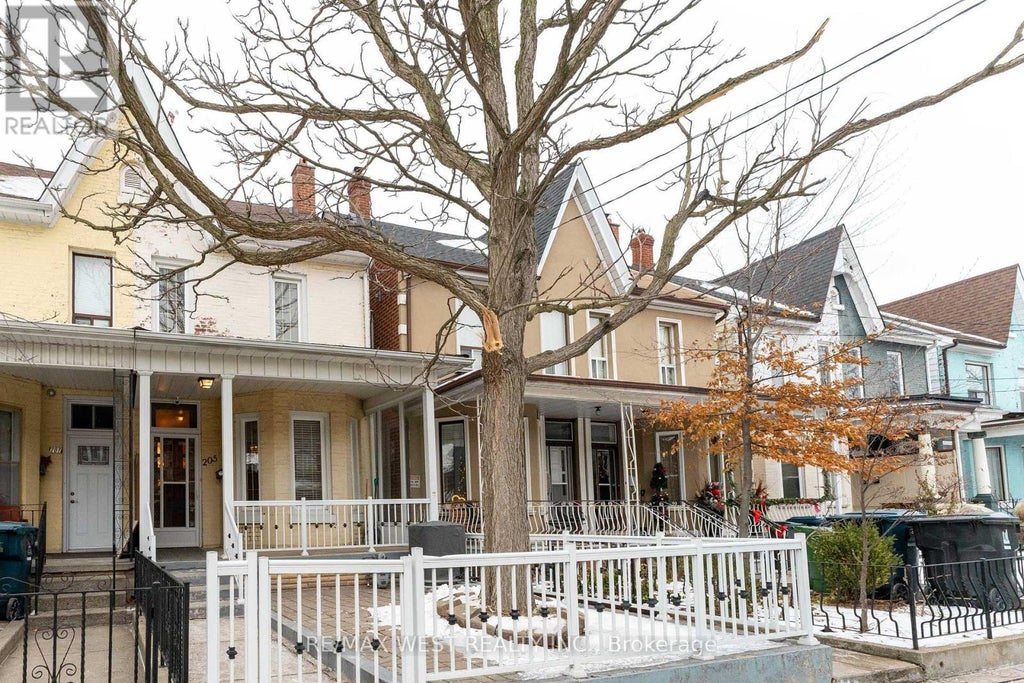 205 Markham Street, Toronto (trinity-Bellwoods)