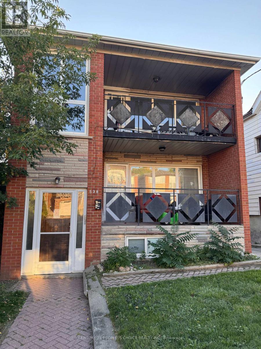 538 Caledonia Road, Toronto (caledonia-Fairbank)