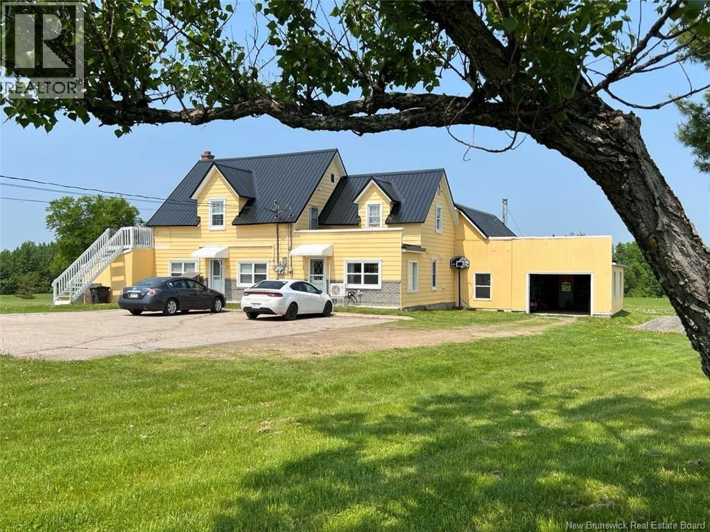 1804 Saint Ignace Road, Saint-ignace