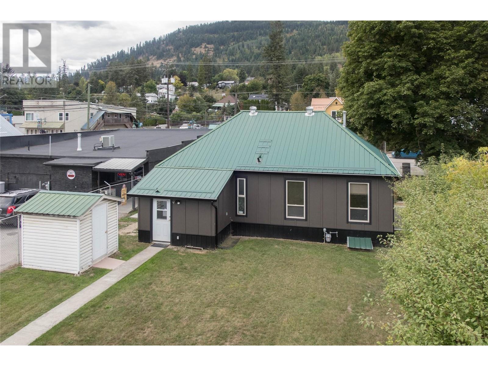 2143 Shuswap Avenue. Lumby, British Columbia