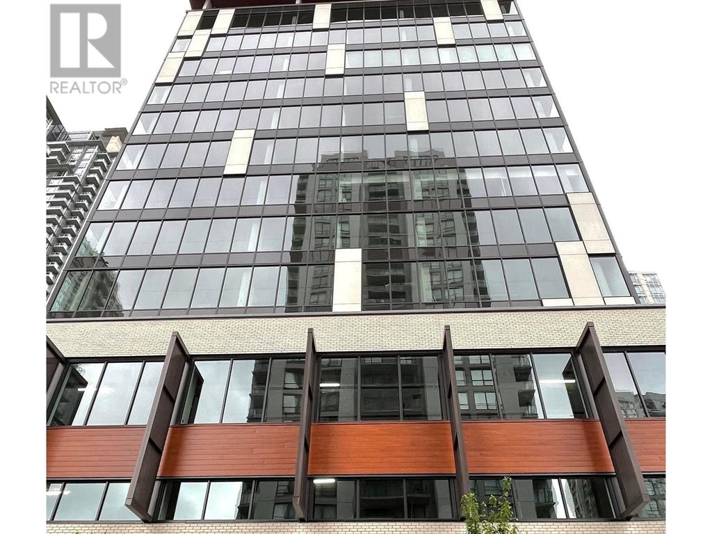 805 2992 Glen Drive, Coquitlam