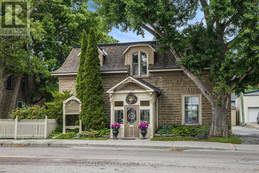 233 Bridge Street, Carleton Place