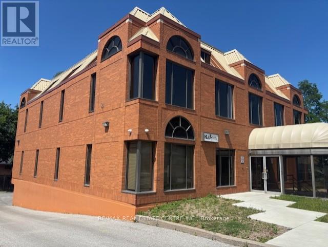 200 - 12 Morgan Avenue, Markham (royal Orchard)