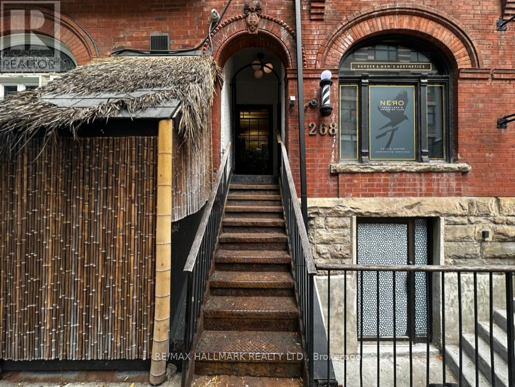 2nd Flr - 268 Adelaide Street W, Toronto (waterfront Communities)