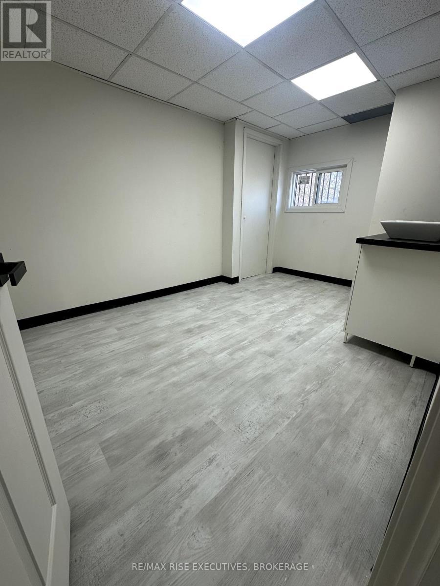 5 - 714 Front Road, Kingston (city Southwest)