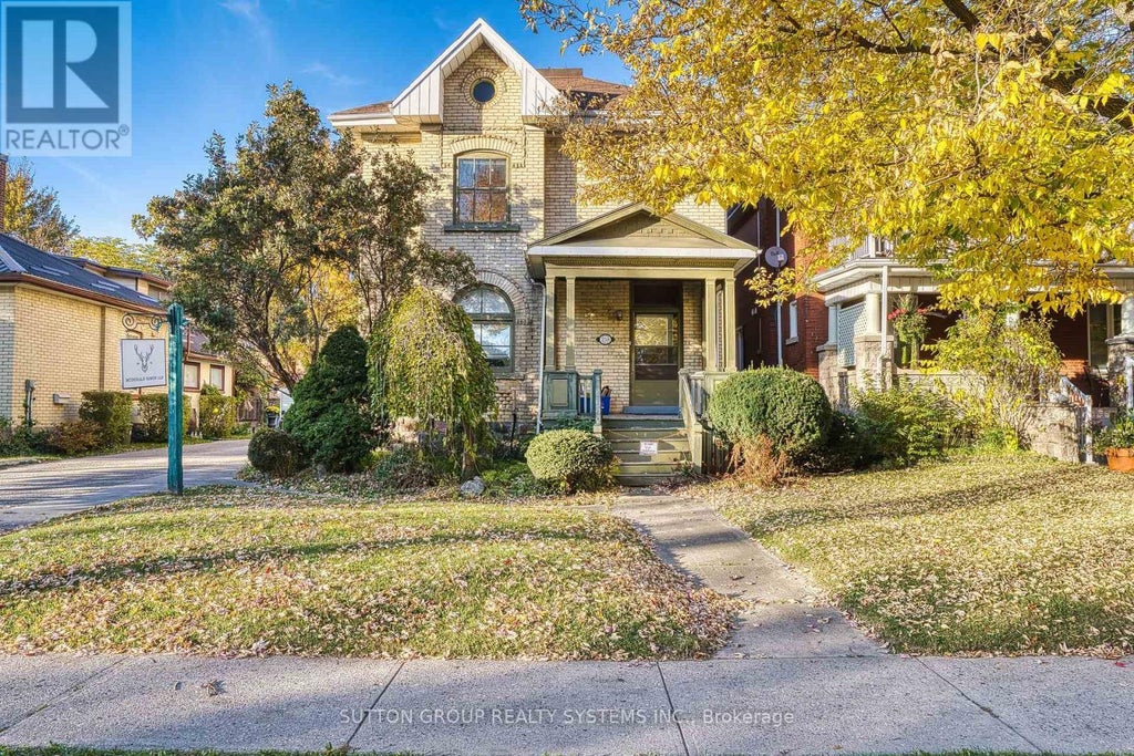 258 Ontario Street, Stratford