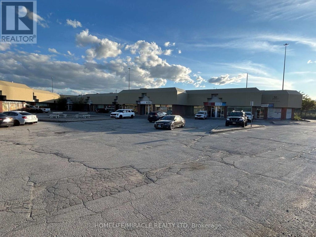 2 (upper Level) - 2001 Albion Road, Toronto (west Humber-Clairville)