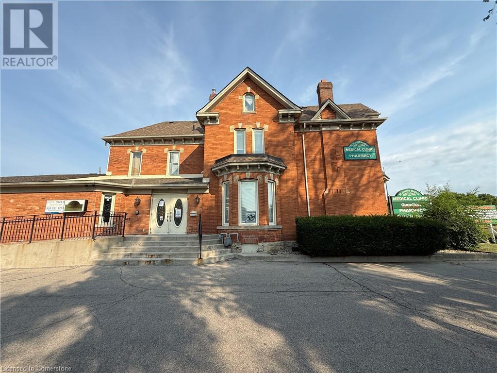 906 Brant Street, Burlington