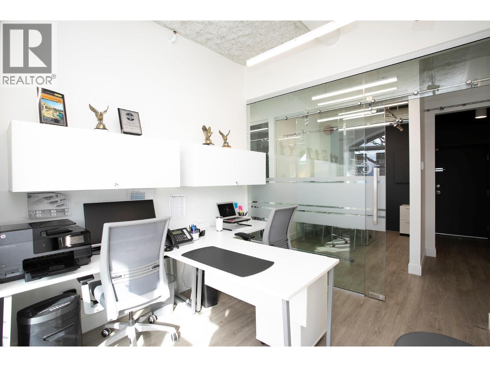 4200 Beach Avenue Unit# 105a. Peachland, British Columbia