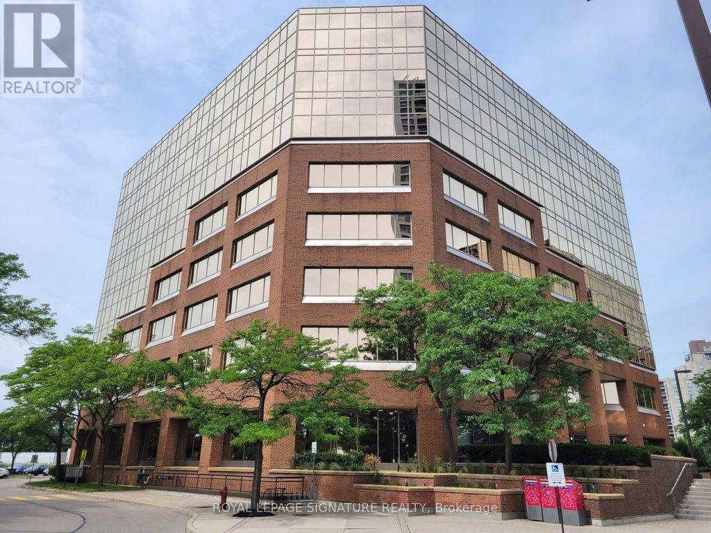 100 - 2005 Sheppard Avenue E, Toronto (henry Farm)