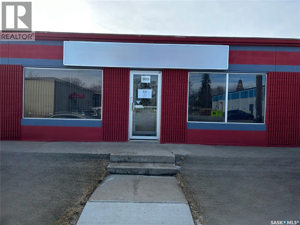 355 16th Street W, Prince Albert