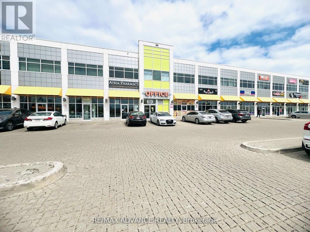 D209 - 69 Lebovic Avenue, Toronto (clairlea-Birchmount)