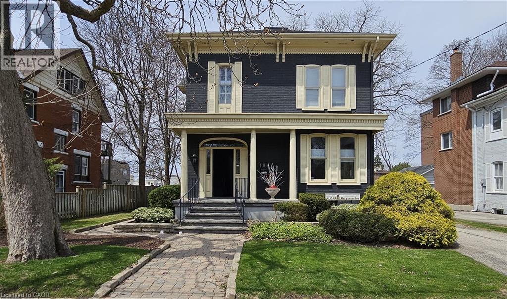 106 Young Street W, Kitchener