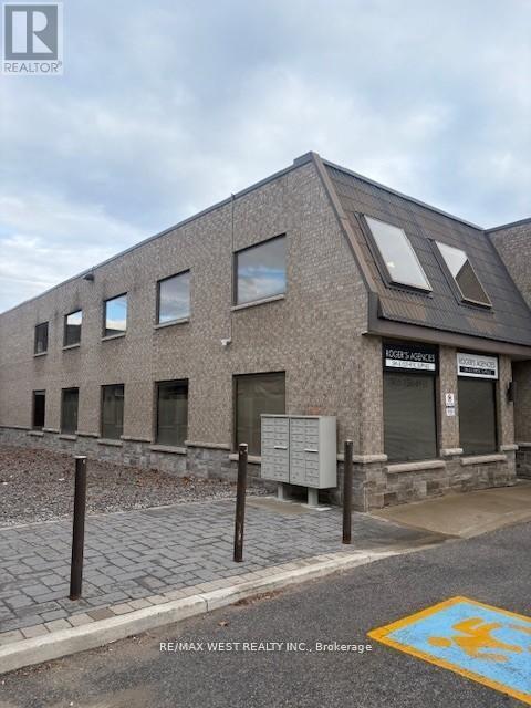 9 - 56 Pennsylvania Avenue, Vaughan (concord)