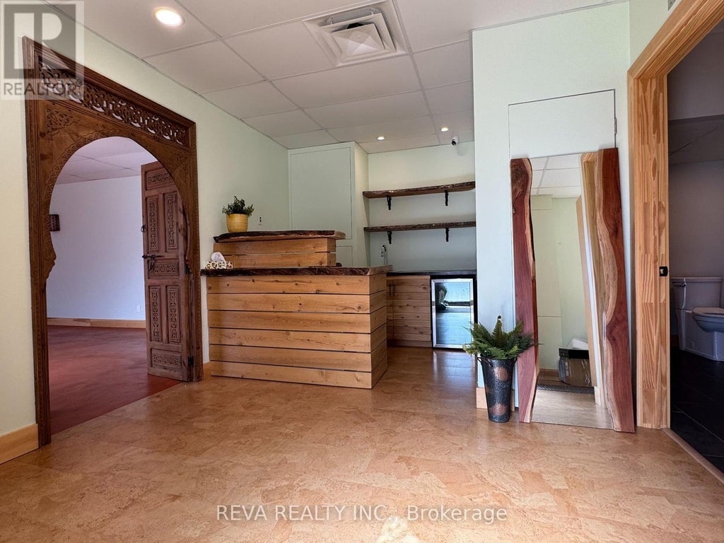 Unit 5 - 10 Hastings St. North, Bancroft (bancroft Ward)