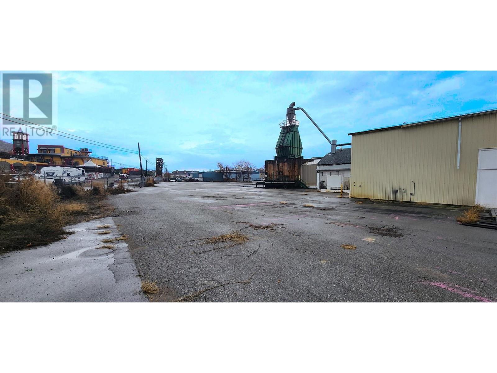 310 Co-op Avenue. Oliver, British Columbia