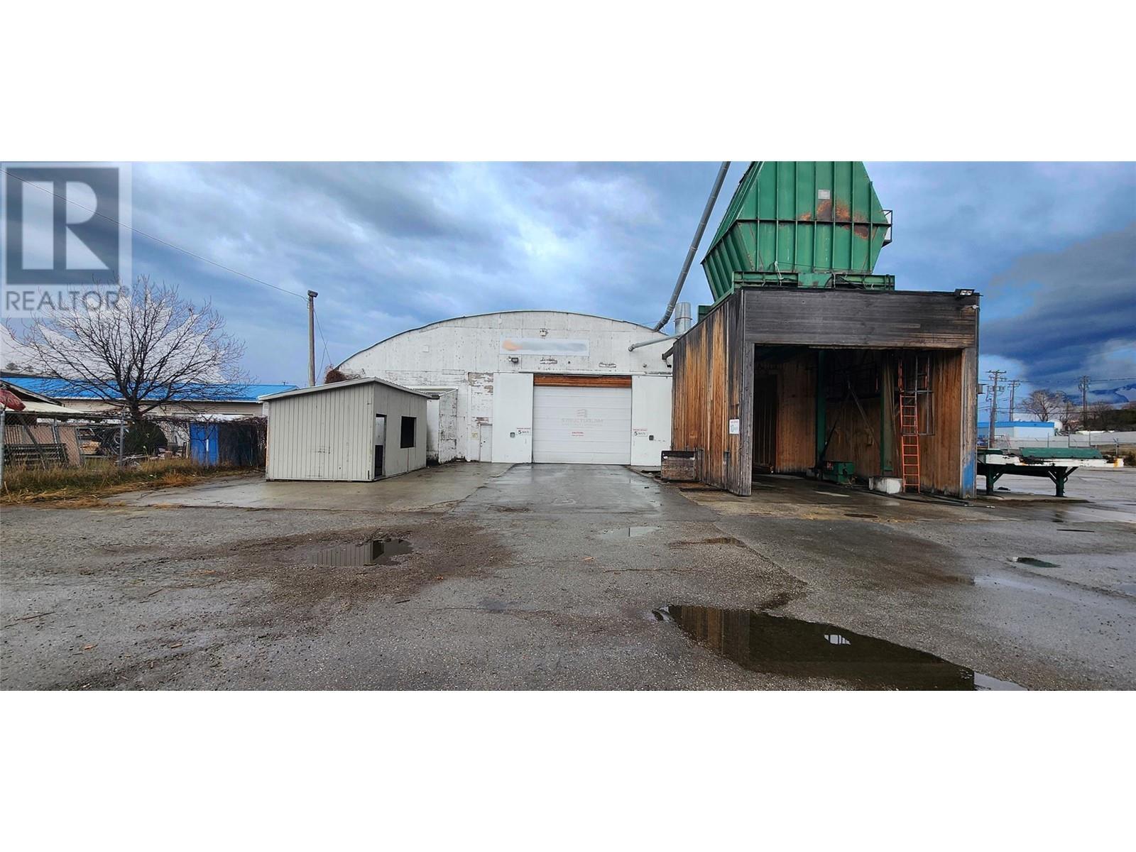 310 Co-op Avenue. Oliver, British Columbia