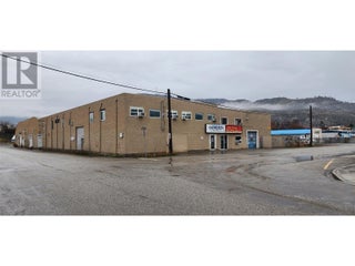 310 Co-op Avenue. Oliver, British Columbia