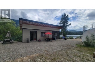 1142 Seymour Arm Bay Road Road. Seymour Arm, British Columbia