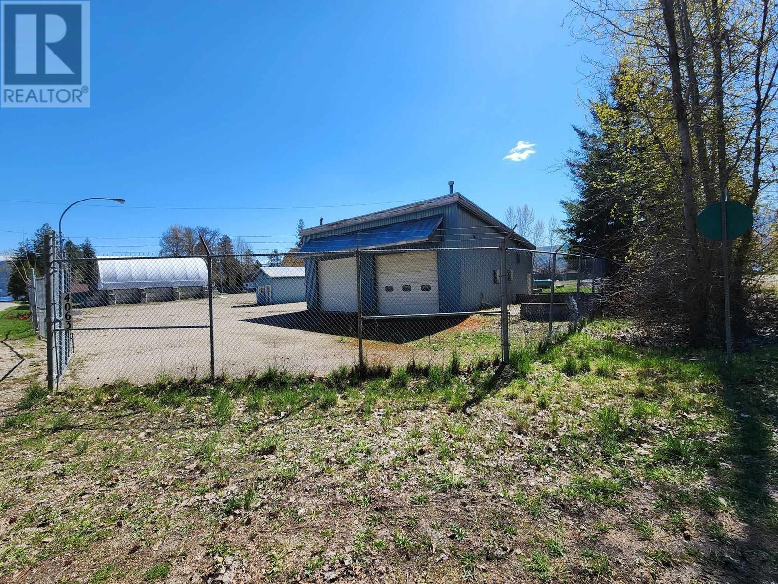 4063 Express Point Crescent. Scotch Creek, British Columbia